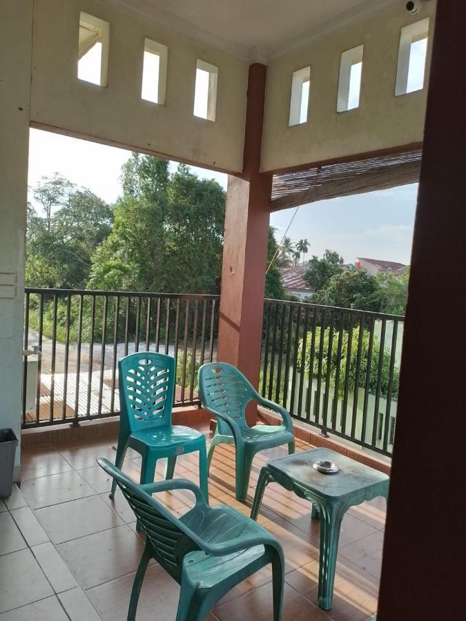 فندق بينجينابان سيارياه Parit  المظهر الخارجي الصورة